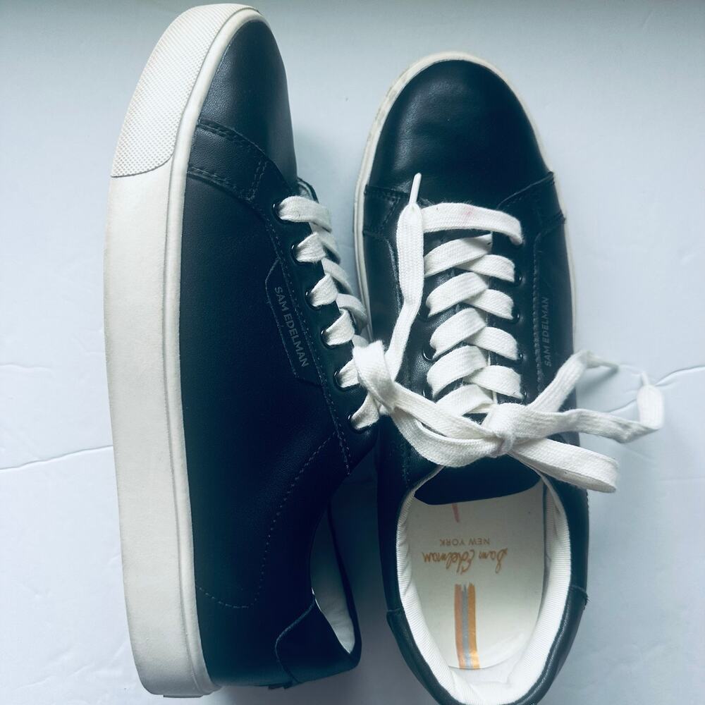 **CLOSET CLEAR OUT** Sam Edelman Ethyl Low Top Sneaker - 9 - Picture 3 of 10